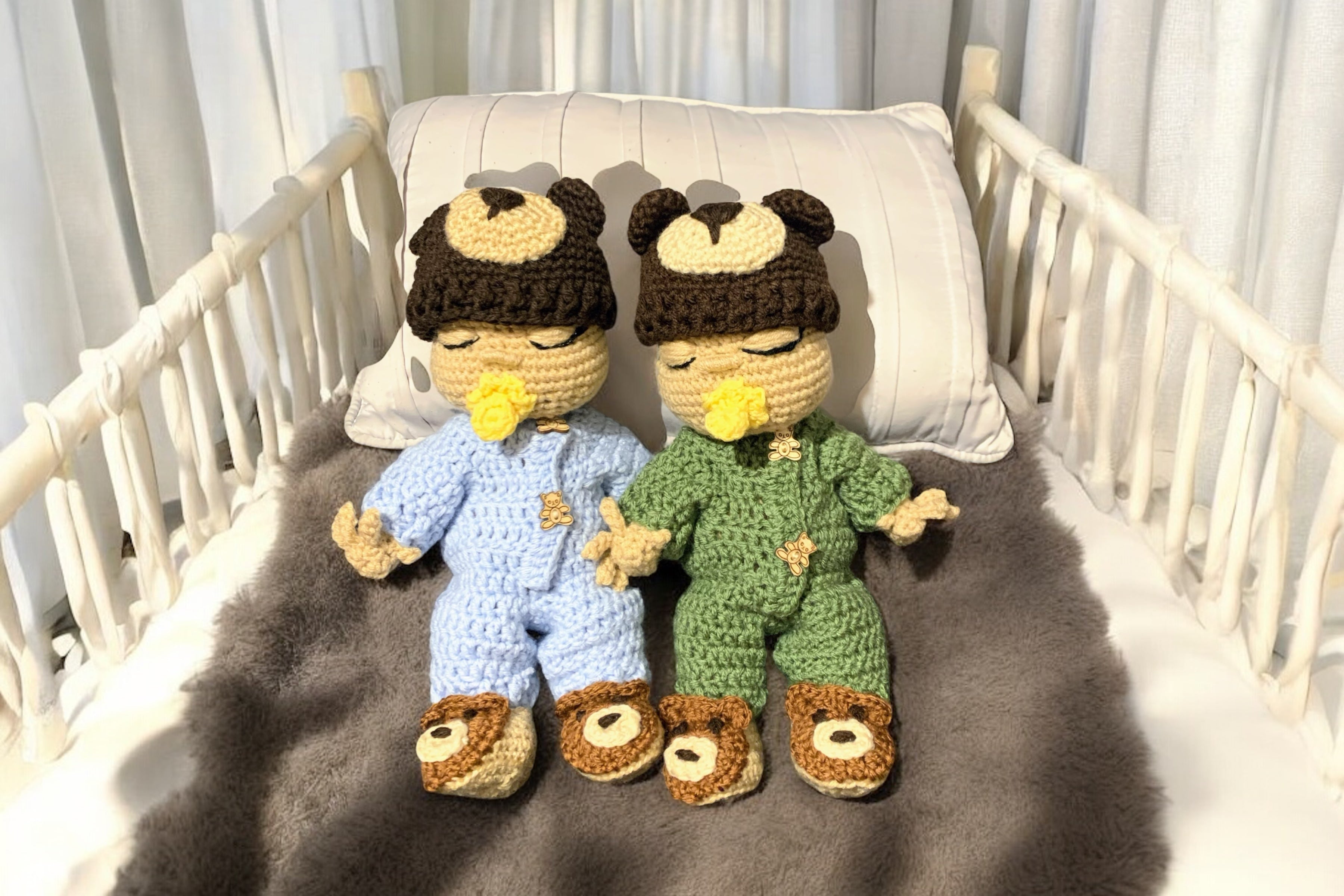 CROTCHET SNUGGLY BABY DOLL